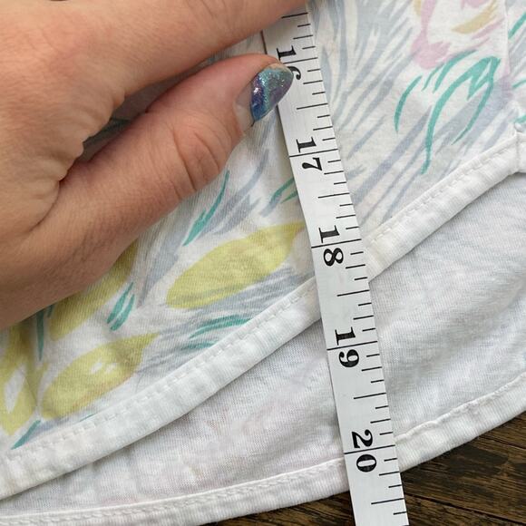 ST. EVE Pastel and White Floral Print Cropped Length T Shirt Size M/L - Picture 7 of 8